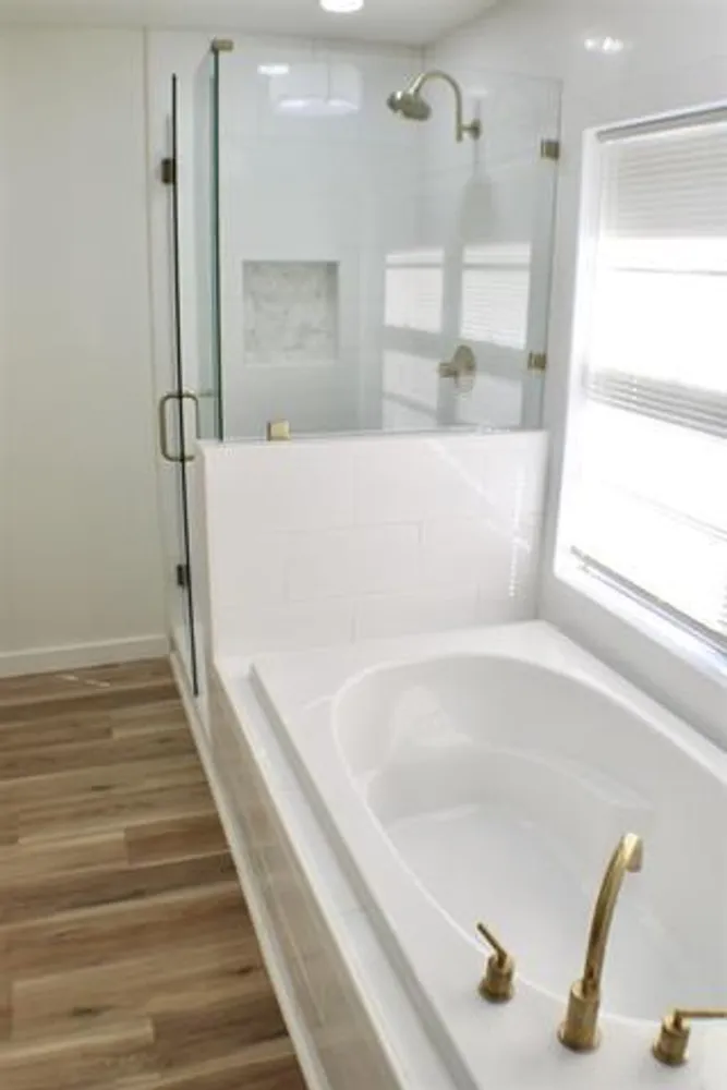 410 Belvedere Dr, Beaumont, TX 77706