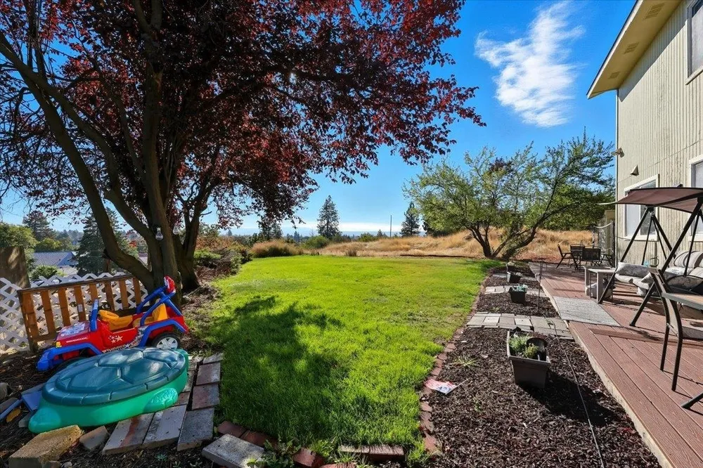 3250 N Ash Pl, Spokane, WA 99205