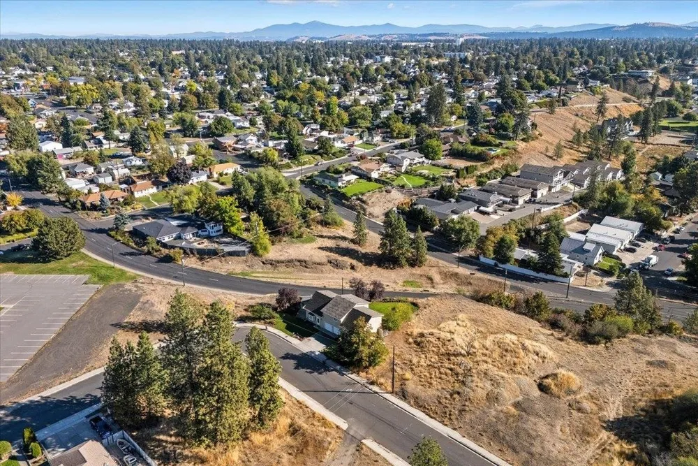 3250 N Ash Pl, Spokane, WA 99205