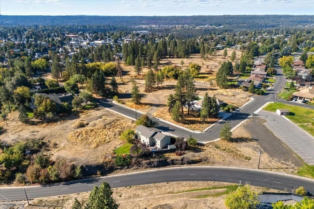 3250 N Ash Pl, Spokane, WA 99205