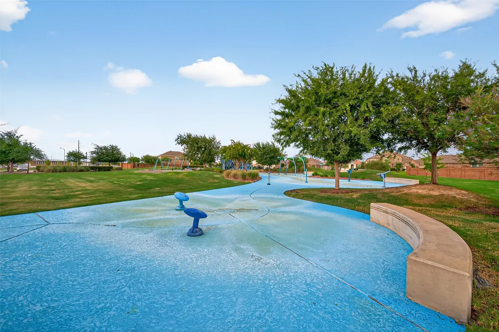 31634 Rosebud Valley Ln, Hockley, TX 77447