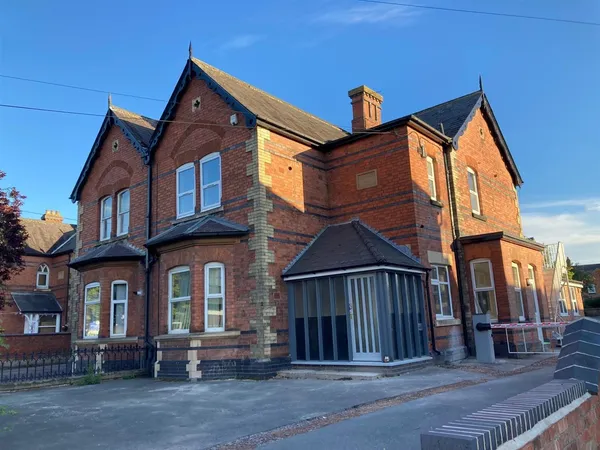26E LAURIEKNOWE VILLA, ASFORDBY ROAD, MELTON MOWBRAY