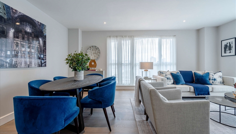 Fully Furnished  On-Site Amenities  Close to The City Image 6