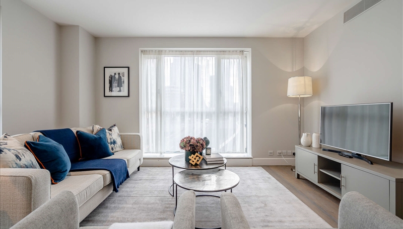 Fully Furnished  On-Site Amenities  Close to The City Image 1