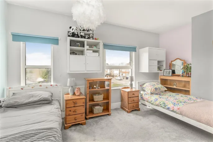 Property carousel image 11