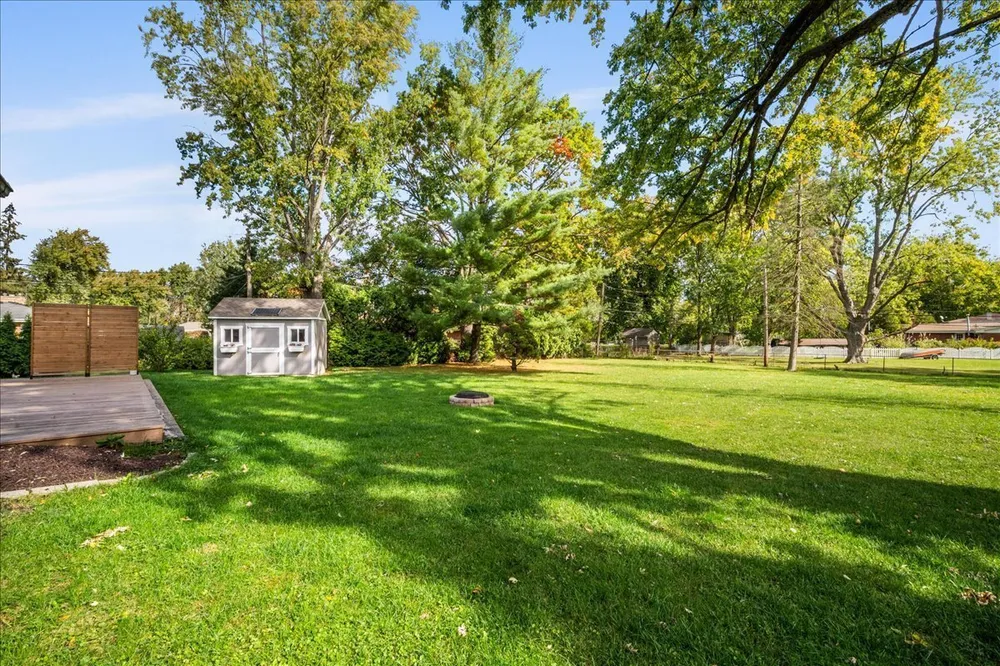 203 Coldren Dr, Prospect Heights, IL 60070