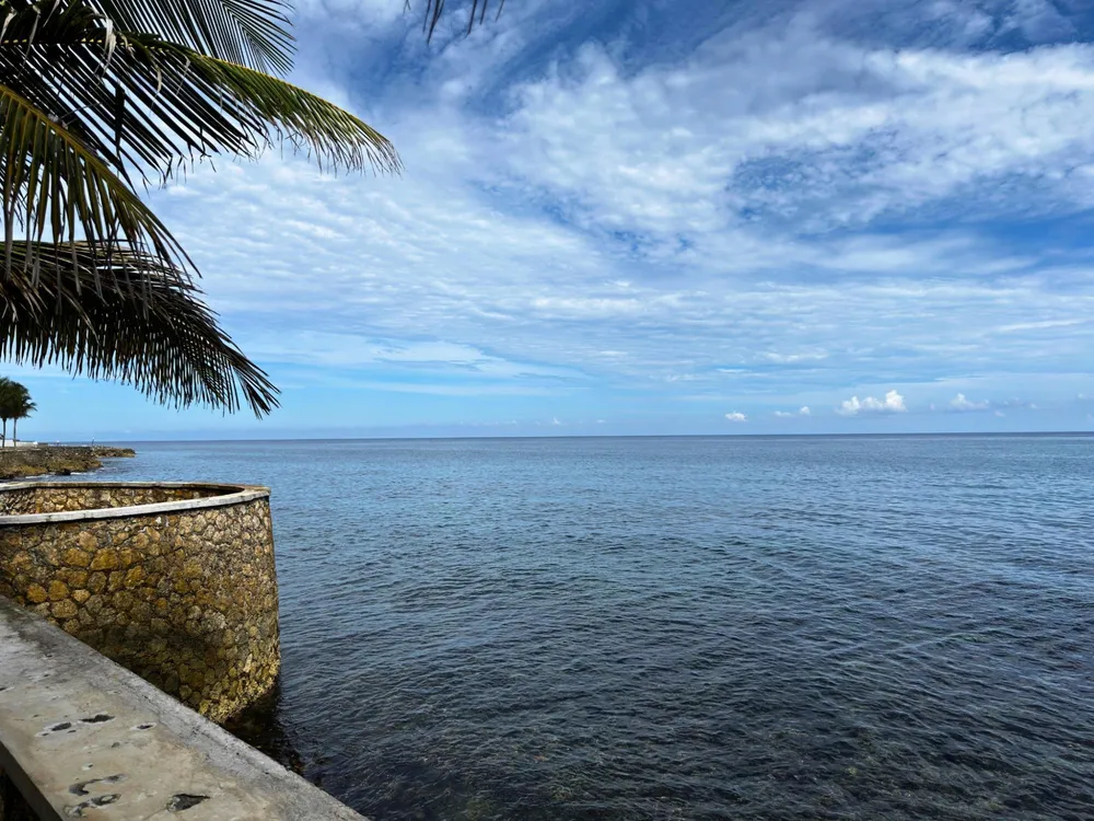 THE WAVES TOWER ISLE St. Mary