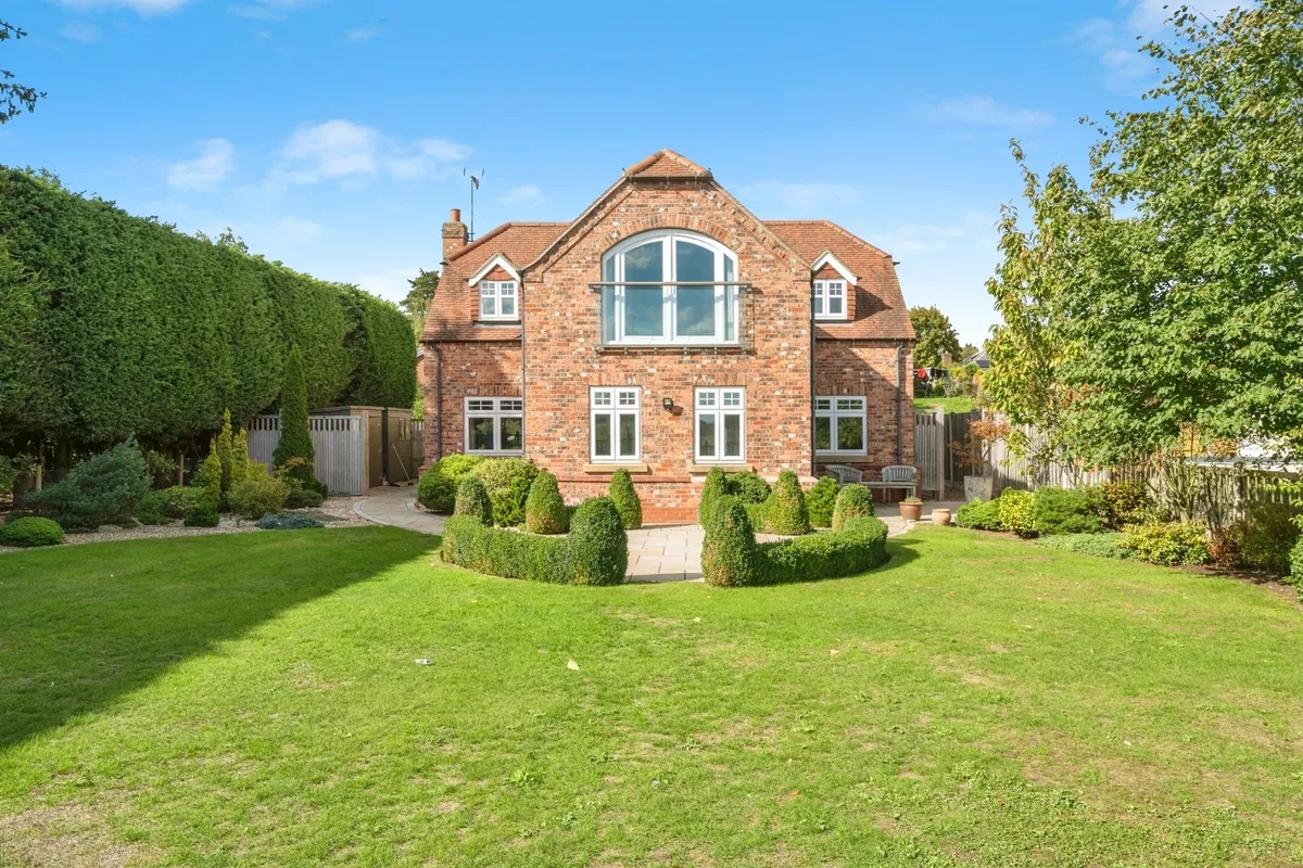 Old Bawtry Road, Finningley, Doncaster - 4 bedroom detached house