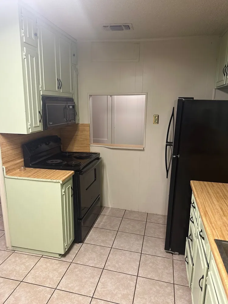 15 E 23rd St, San Angelo, TX 76903