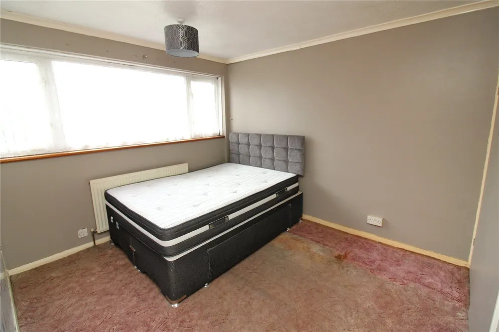 Property carousel item 12