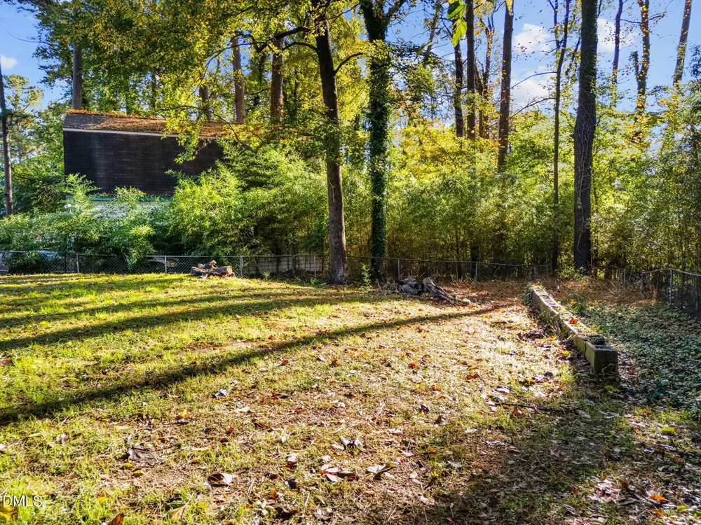 2950 Glenridge Dr, Raleigh, NC 27604
