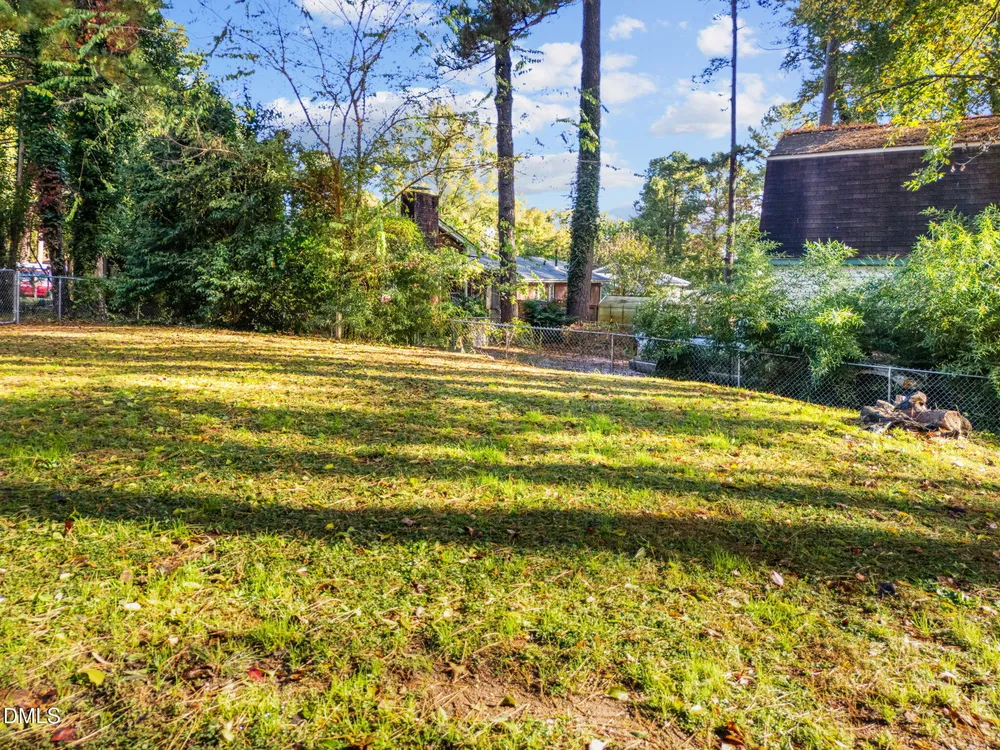 2950 Glenridge Dr, Raleigh, NC 27604