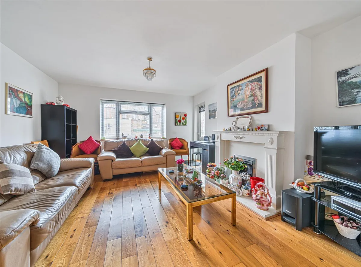 St. Pauls Avenue, London, NW2