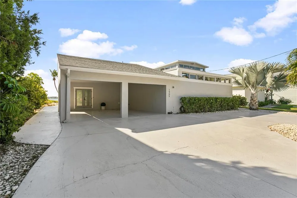 1905 4th St W, Palmetto, FL 34221