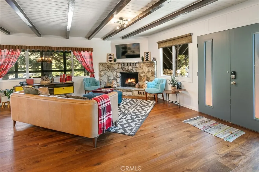 27558 W Shore Rd, Lake Arrowhead, CA 92352