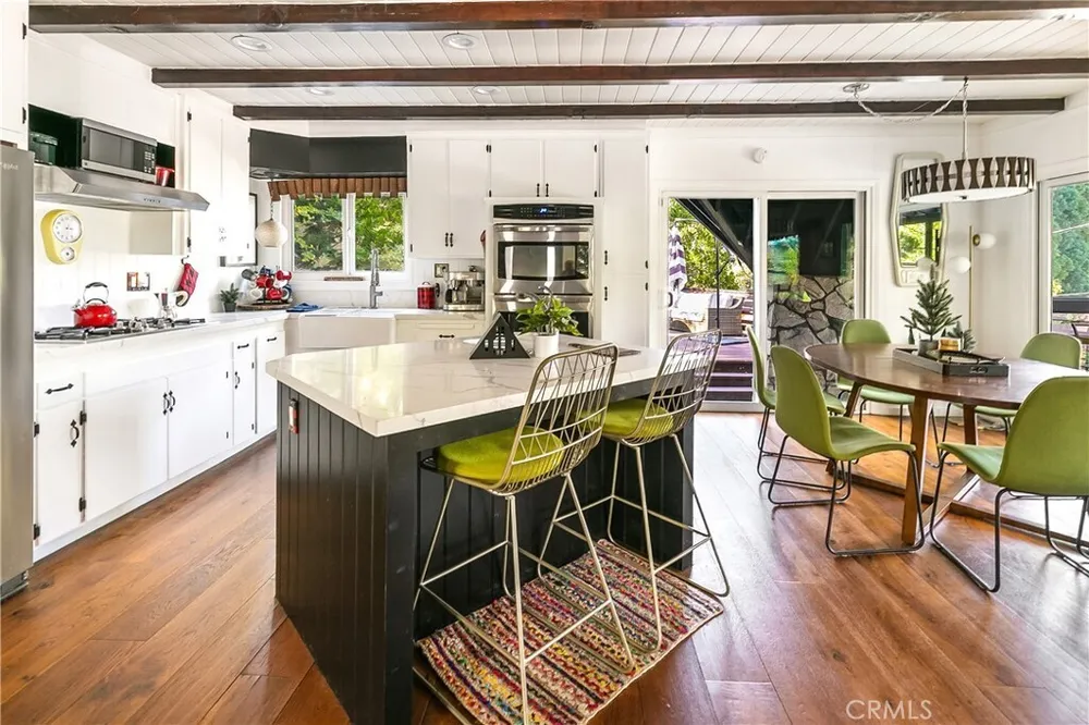 27558 W Shore Rd, Lake Arrowhead, CA 92352