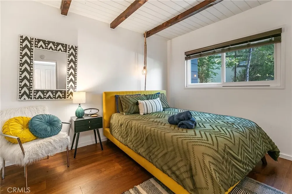 27558 W Shore Rd, Lake Arrowhead, CA 92352