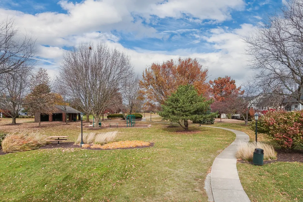 1908 Crimson Ln, Bloomington, IL 61704
