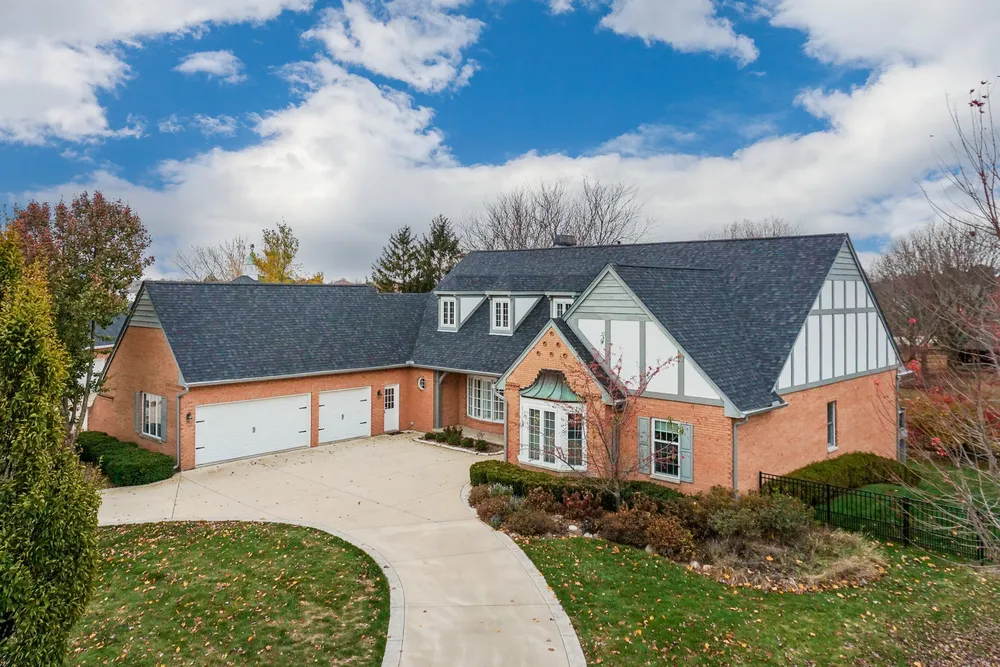 1908 Crimson Ln, Bloomington, IL 61704