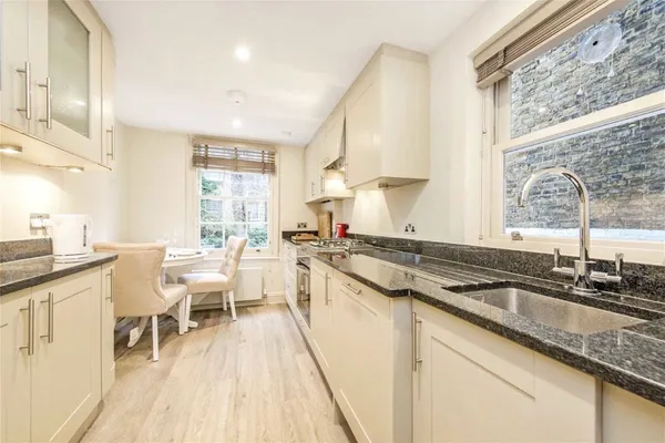 Tachbrook Street, London, SW1V photo 3