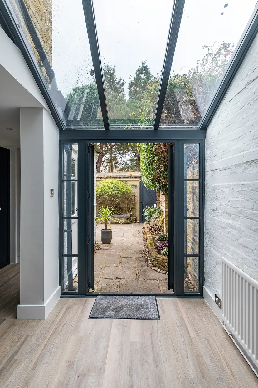 West Place, London, SW19 photo 25
