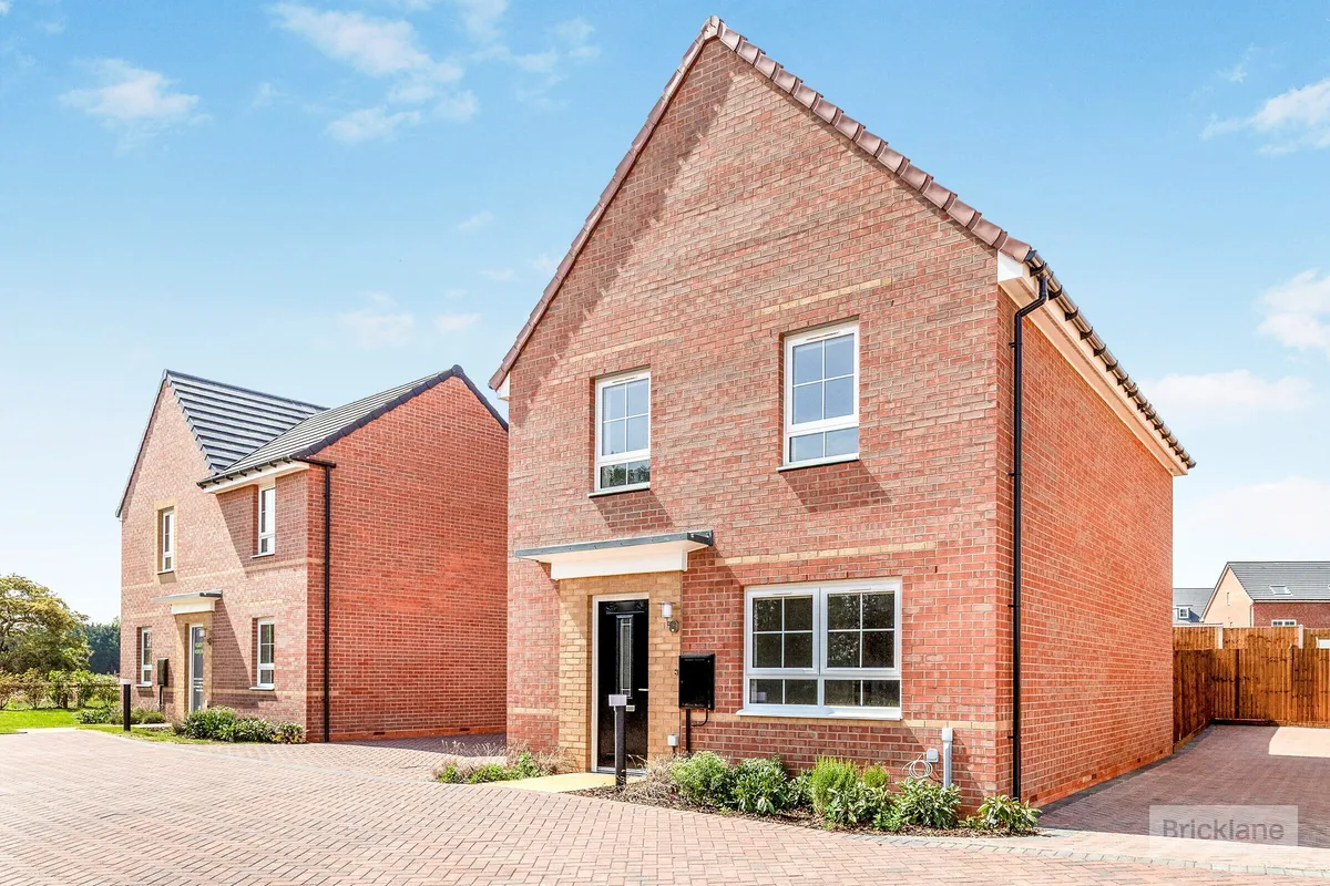 Almond Avenue, Whittlesey, PETERBOROUGH