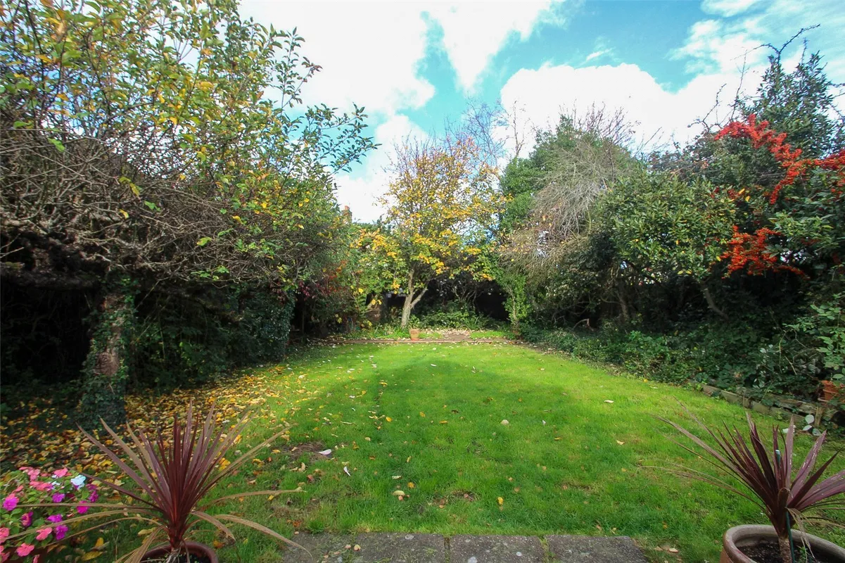 High Street, Hamble, Southampton, Hampshire, SO31