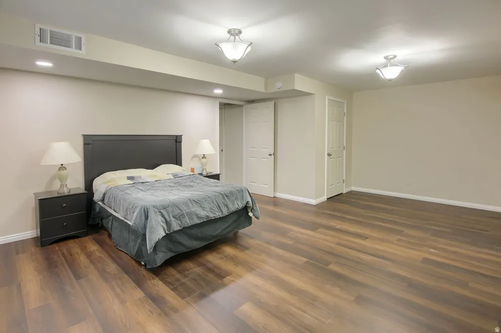 2444 N Hooded Crane Cir, Clinton, UT 84015