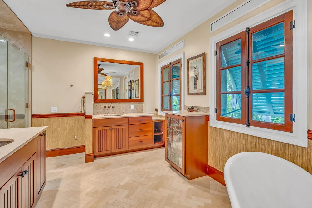205 15th Circle, Key Colony Beach, FL 33051