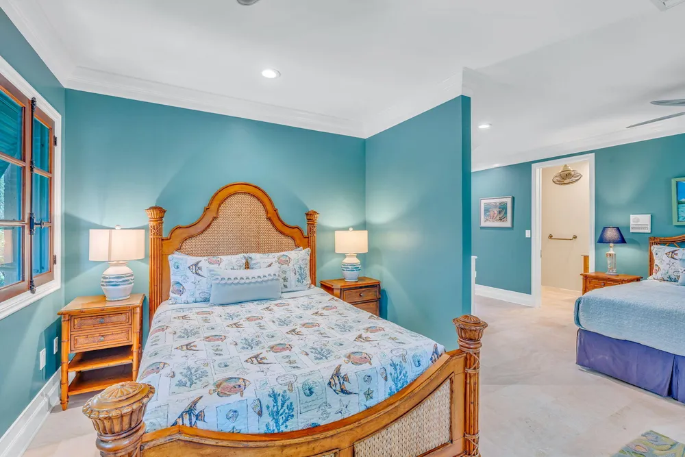 205 15th Circle, Key Colony Beach, FL 33051