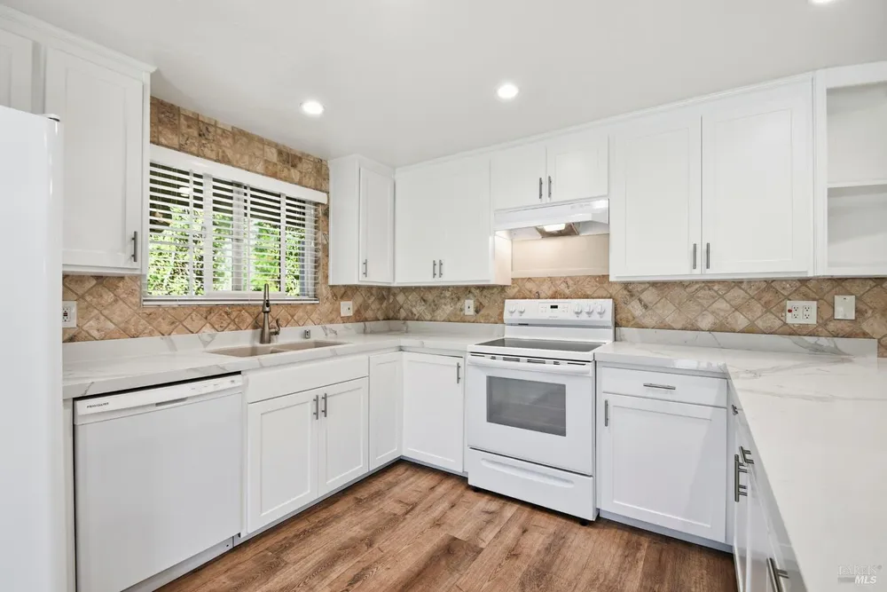 442 Las Casitas, Santa Rosa, CA 95403