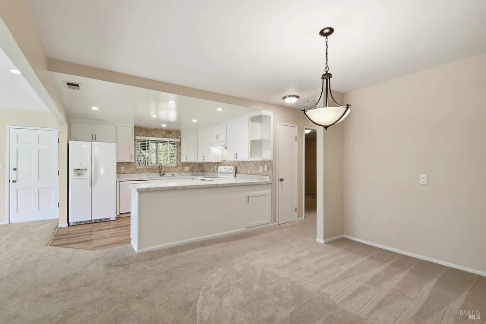 442 Las Casitas, Santa Rosa, CA 95403