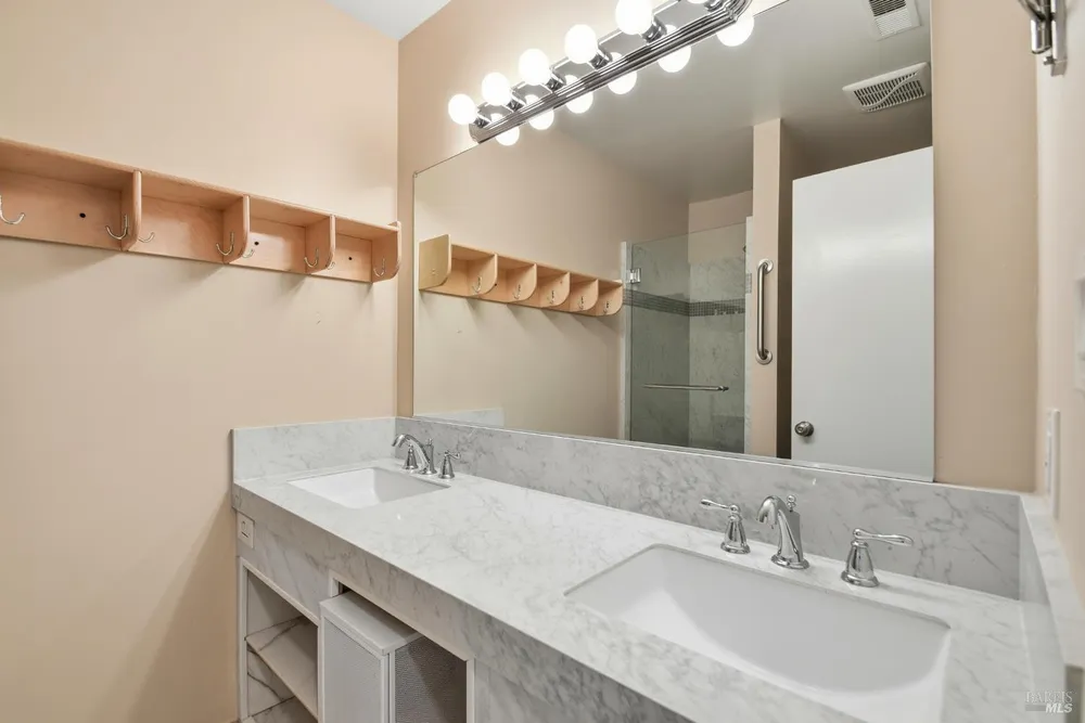 442 Las Casitas, Santa Rosa, CA 95403