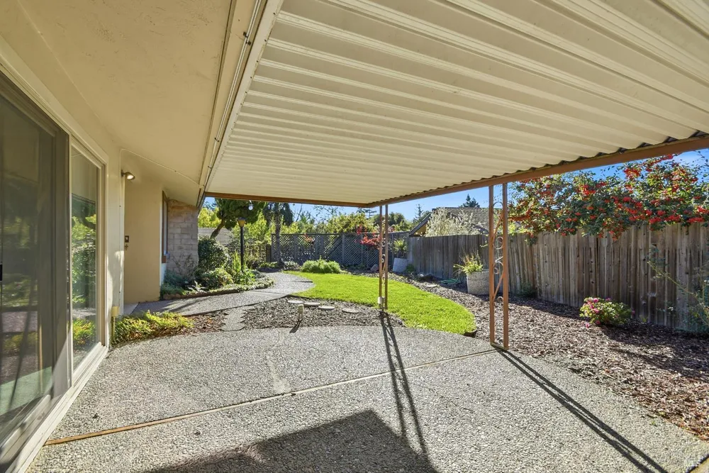 442 Las Casitas, Santa Rosa, CA 95403
