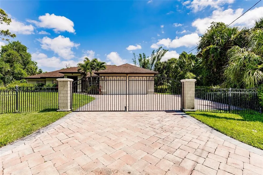4238 Golfair Ln, North Port, FL 34288