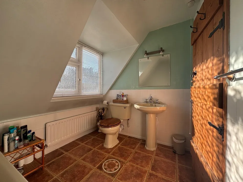 Property carousel item 30