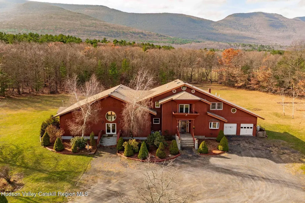404 Winter Clove Rd, Round Top, NY 12473