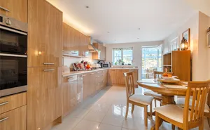 Amethyst Drive, Teignmouth, Devon, TQ14 photo