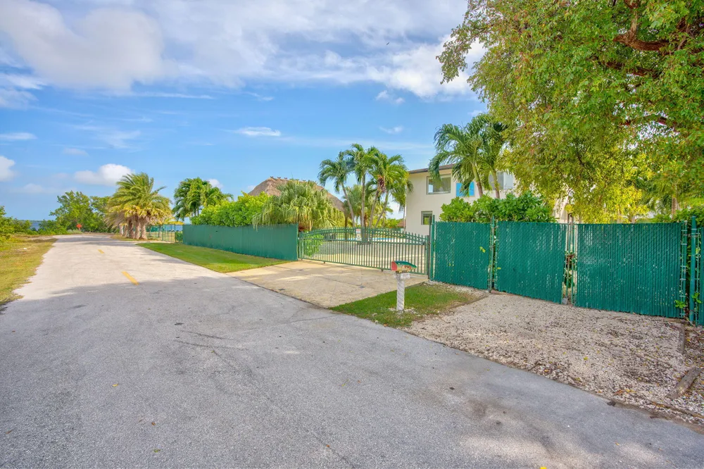 30468 Oleander Blvd, Big Pine, FL 33043