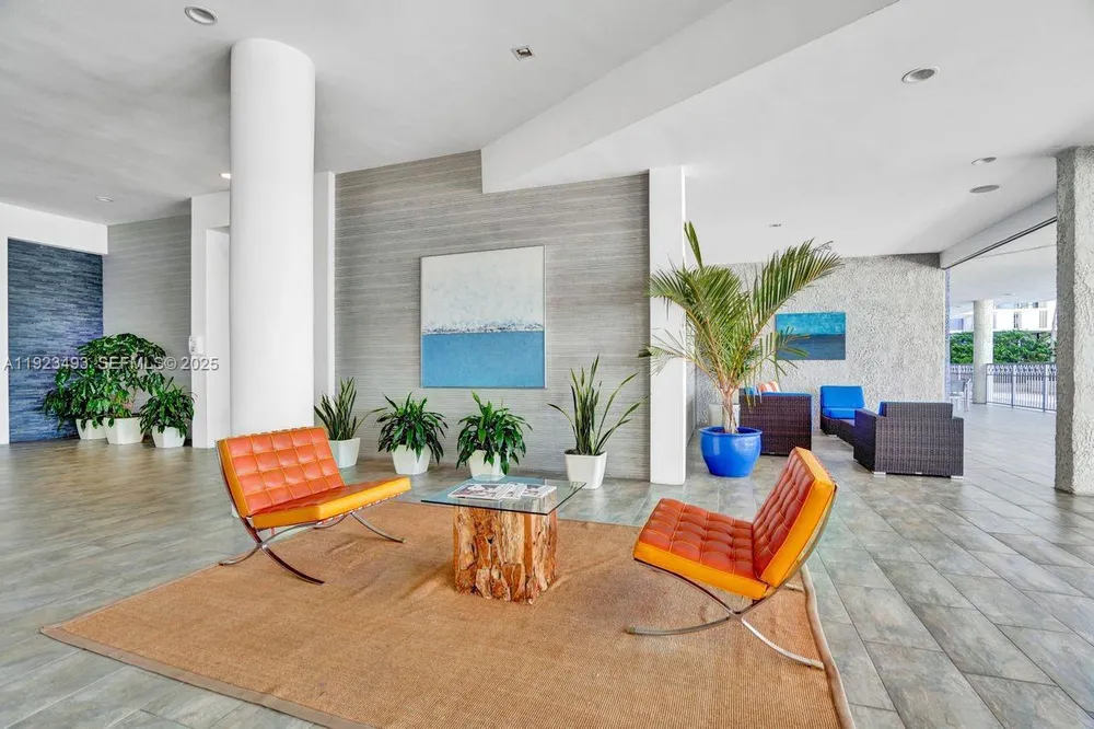 800 West Ave, Miami Beach, FL 33139