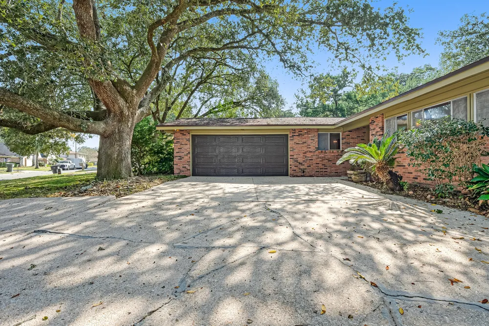 655 Merioneth Dr NE, Fort Walton Beach, FL 32547