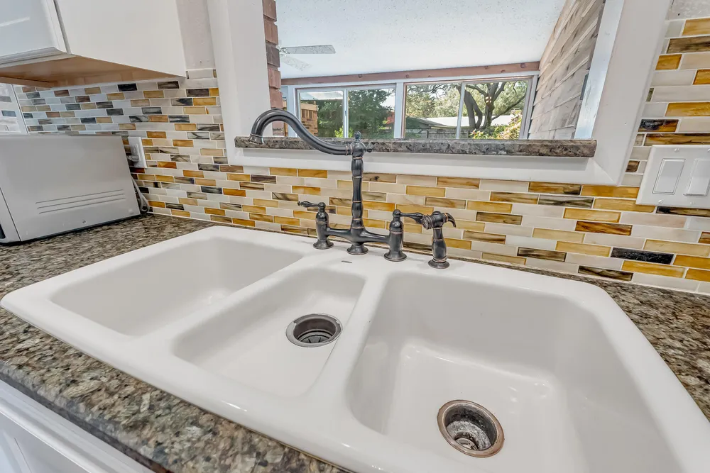 655 Merioneth Dr NE, Fort Walton Beach, FL 32547