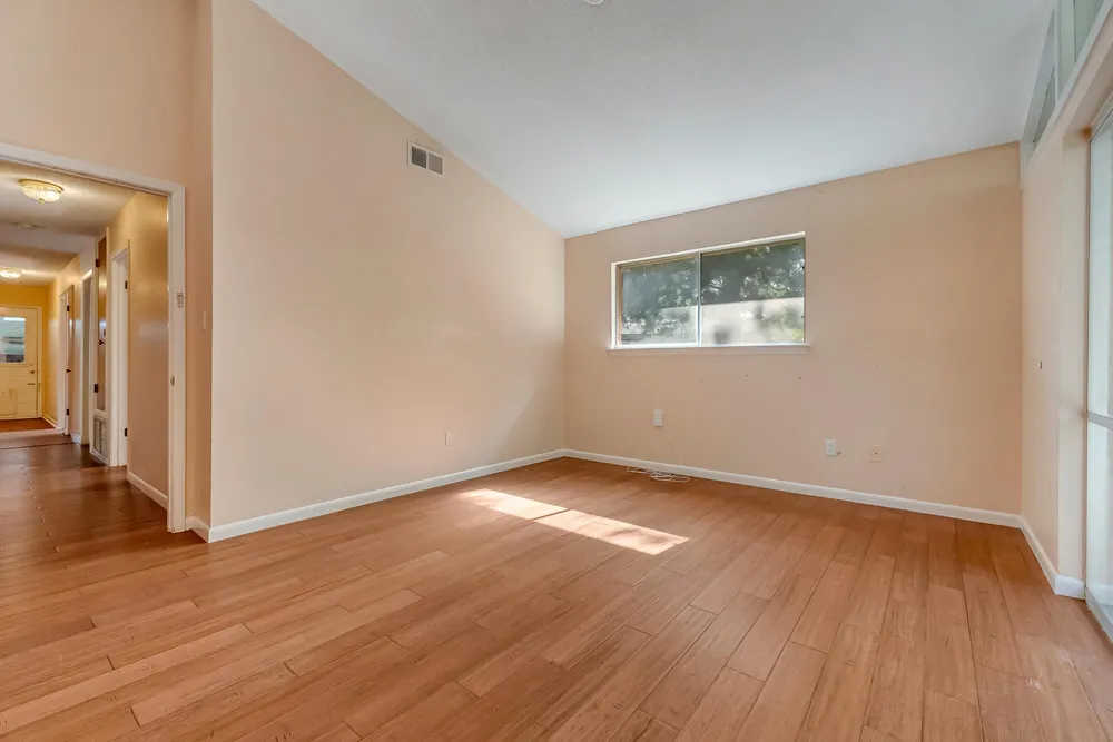 655 Merioneth Dr NE, Fort Walton Beach, FL 32547