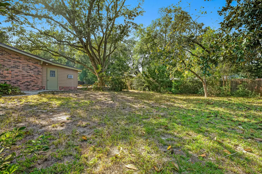 655 Merioneth Dr NE, Fort Walton Beach, FL 32547