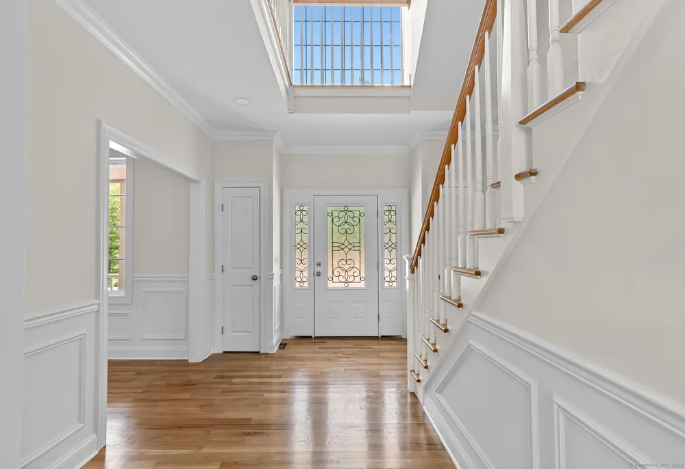 289 Young St, East Hampton, CT 06424