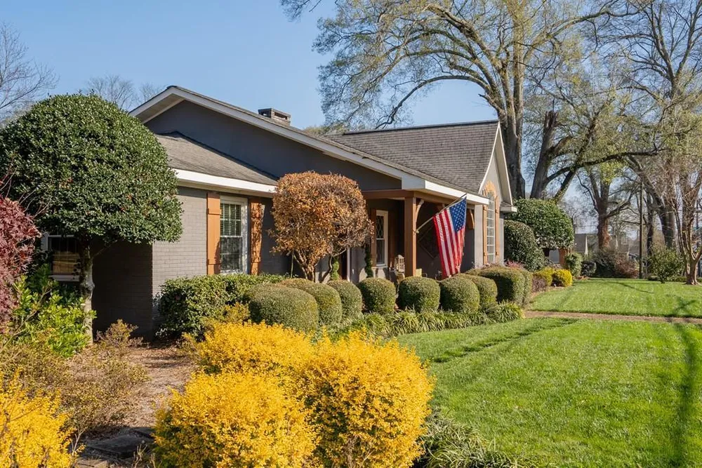 704 Walnut Ave, Dalton, GA 30720