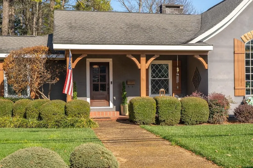704 Walnut Ave, Dalton, GA 30720