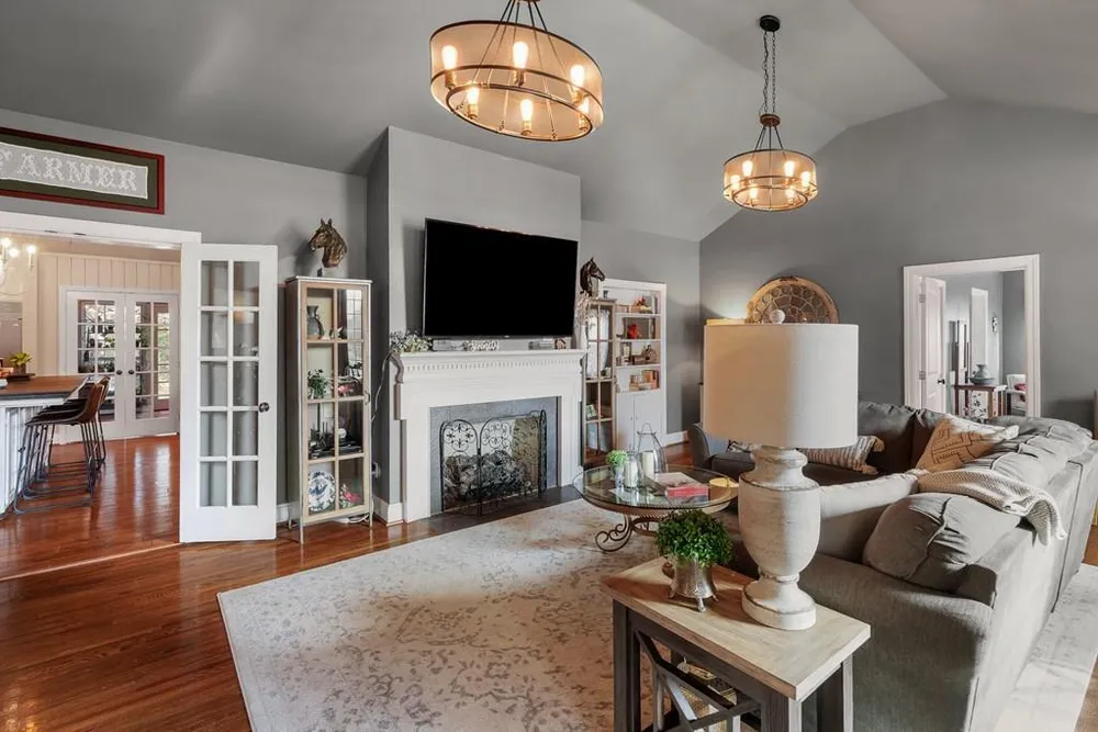 704 Walnut Ave, Dalton, GA 30720