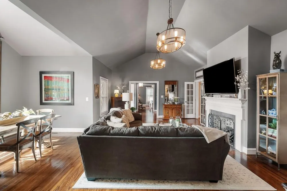 704 Walnut Ave, Dalton, GA 30720