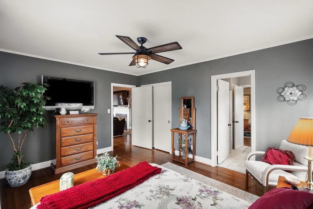 704 Walnut Ave, Dalton, GA 30720